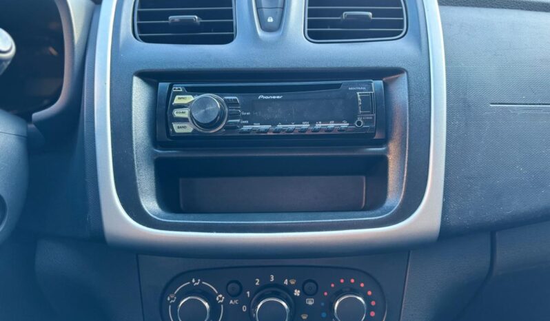 Renault Sandero Authentique 1.0 2017 | Completo completo