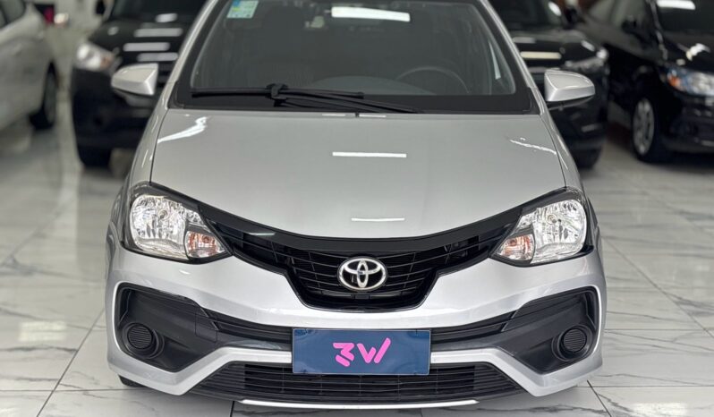 Toyota Etios X Sedan 1.5 2020 | Completo completo