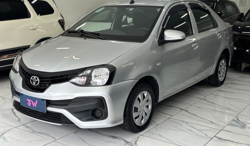 Toyota Etios X Sedan 1.5 2020 | Completo completo