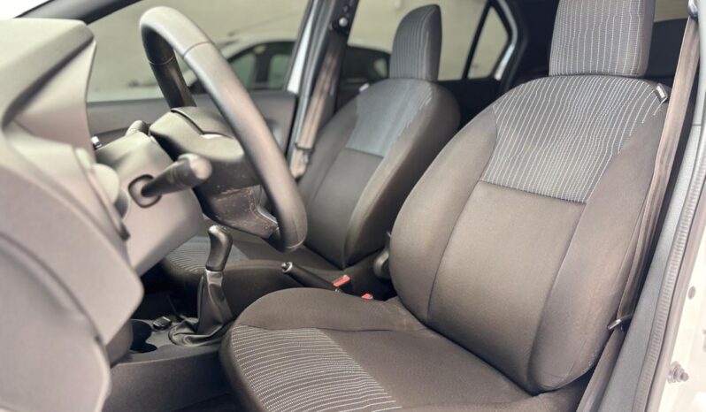 Renault Logan Life 1.0 2023 | Completo completo