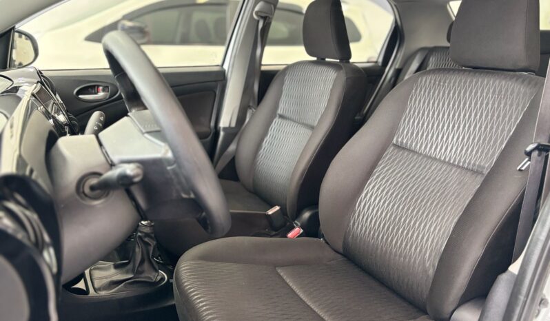 Toyota Etios Sedan X 1.5 2017 | Completo completo