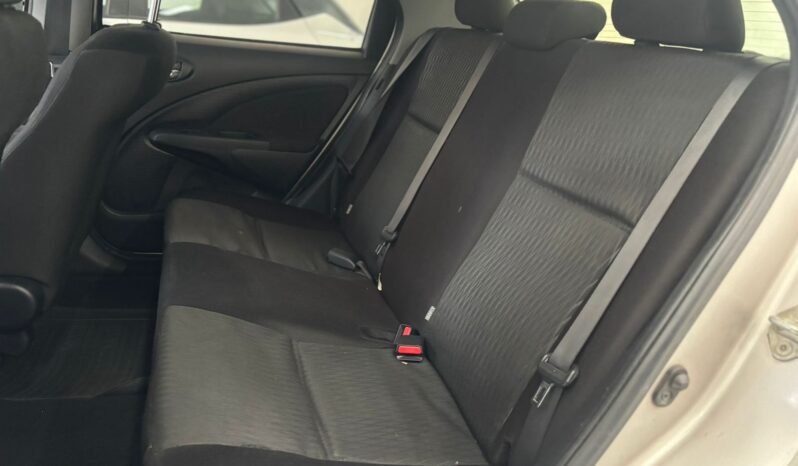 Toyota Etios Sedan X 1.5 2017 | Completo completo